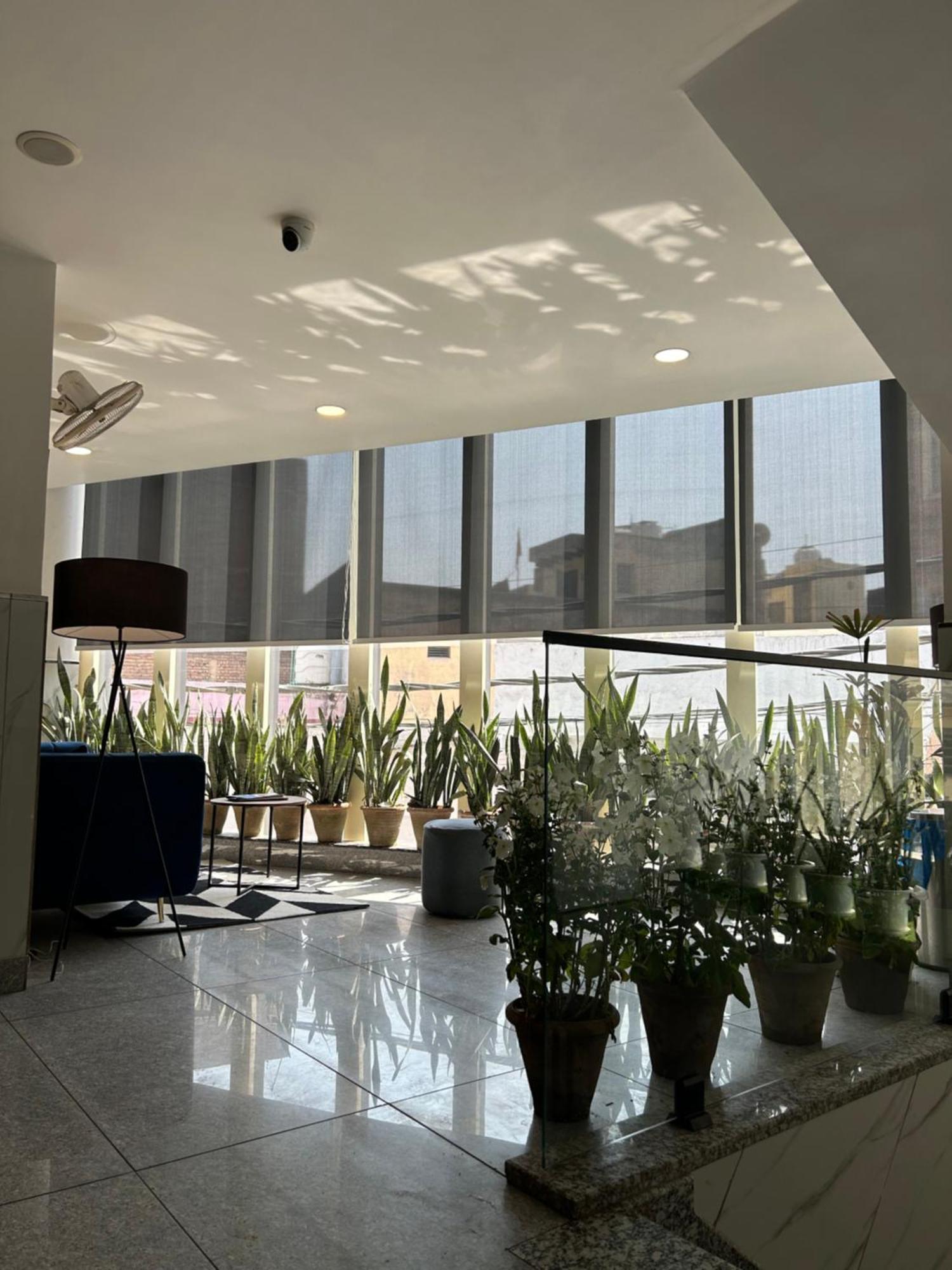 Gallivanto Inn Delhi  Bagian luar foto