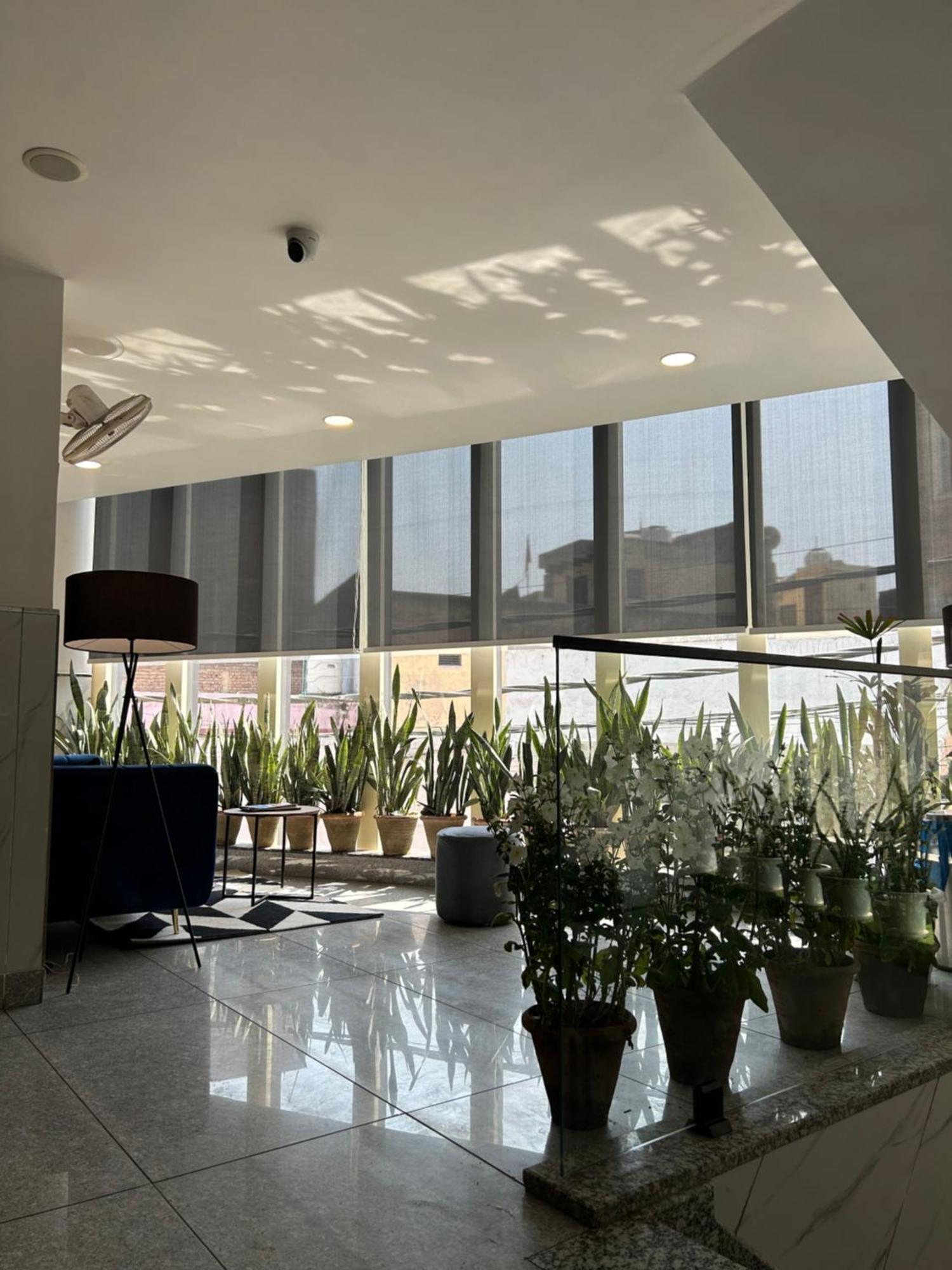 Gallivanto Inn Delhi  Bagian luar foto